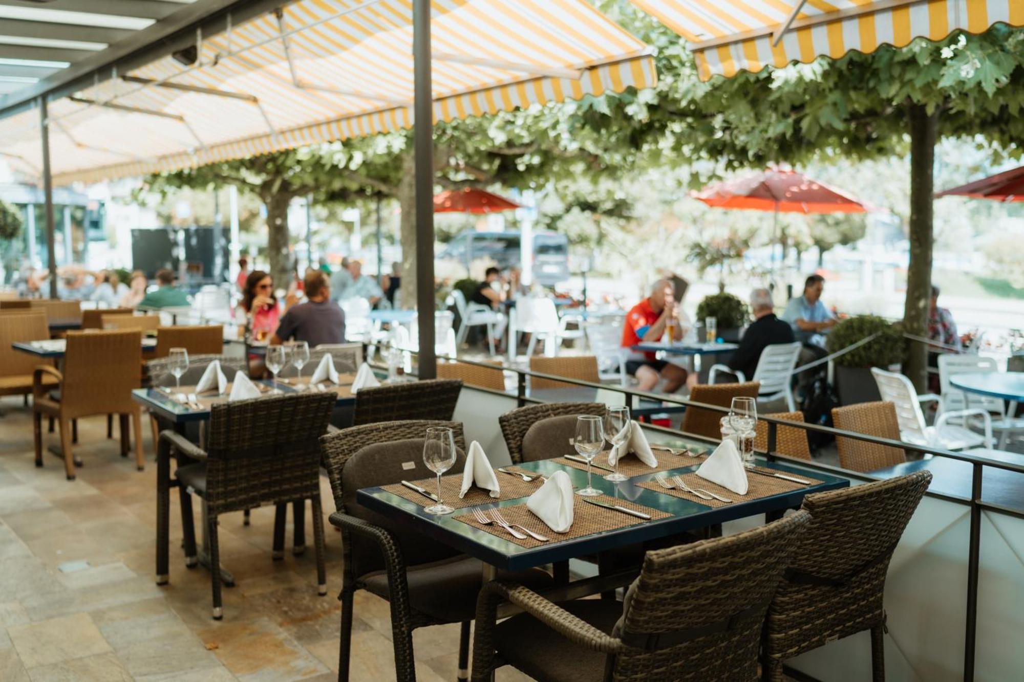 Parkhotel Schwert Везен Экстерьер фото