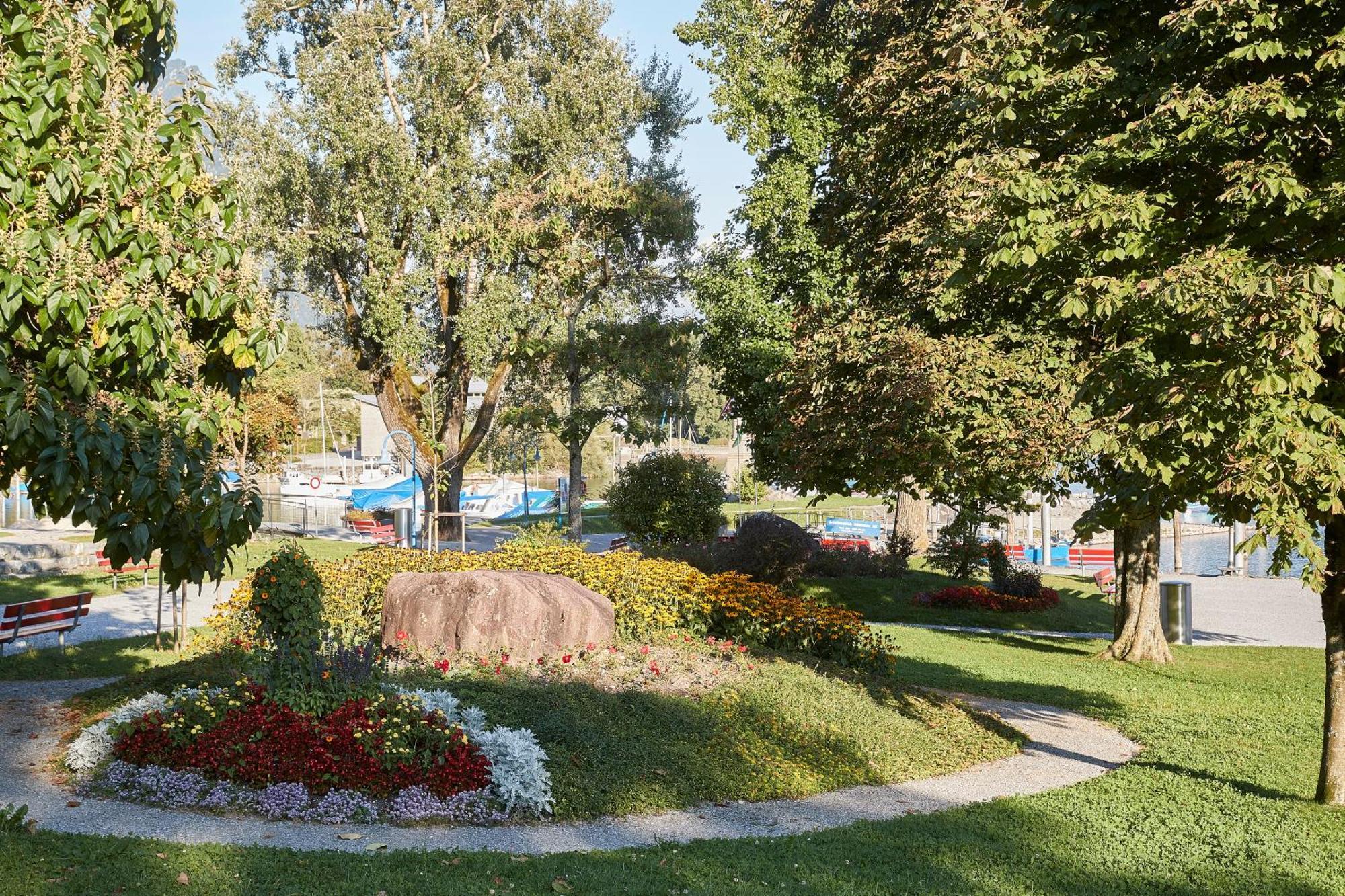 Parkhotel Schwert Везен Экстерьер фото