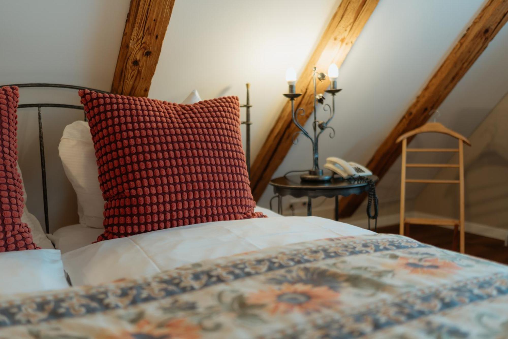 Parkhotel Schwert Везен Экстерьер фото