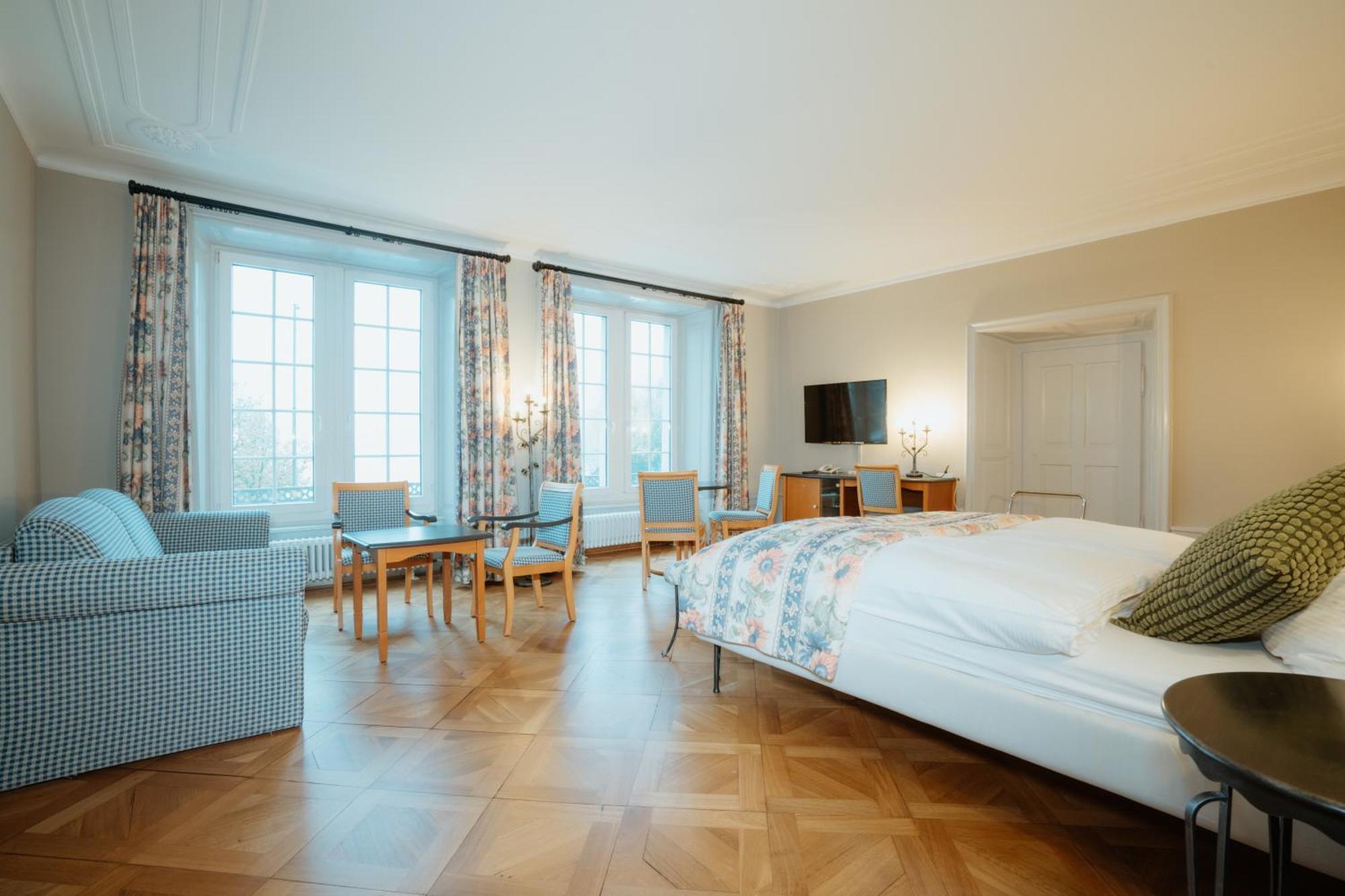 Parkhotel Schwert Везен Экстерьер фото